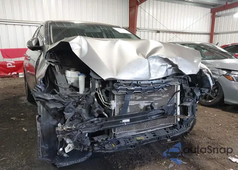 2019 Kia Sorento 2.4L L из США, поврежденный, VIN 5XYPG4A31KG478998